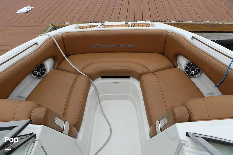 Slide: The Image of Crownline Boats E235 XS 2023 - 16143117