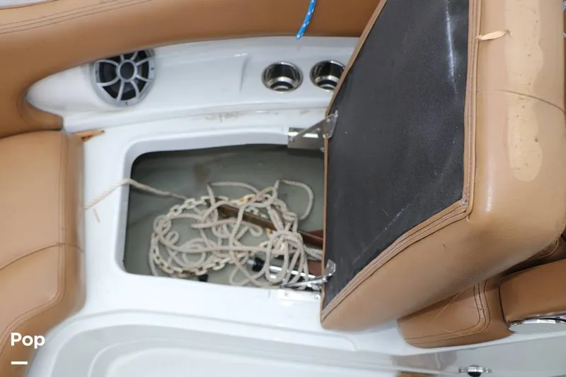 Slide: The Image of Crownline Boats E235 XS 2023 - 16143122