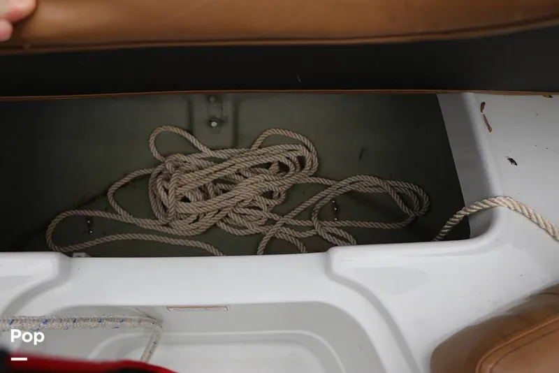 Slide: The Image of Crownline Boats E235 XS 2023 - 16143124