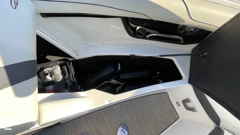 Slide: The Image of Regal 2300 2018 - 16154377