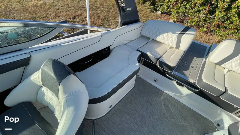 Slide: The Image of Regal 2300 2018 - 16154384