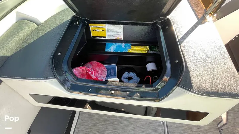 Slide: The Image of Regal 2300 2018 - 16154388