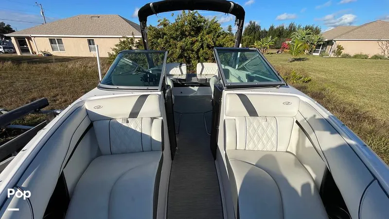 Slide: The Image of Regal 2300 2018 - 16154373