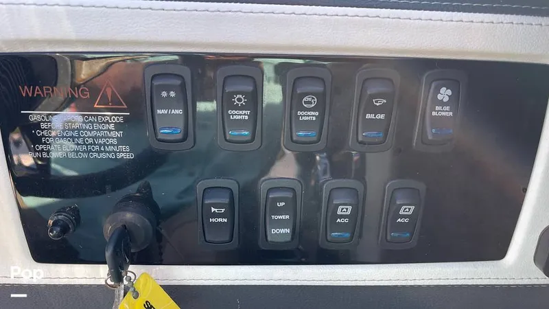 Slide: The Image of Regal 2300 2018 - 16154405