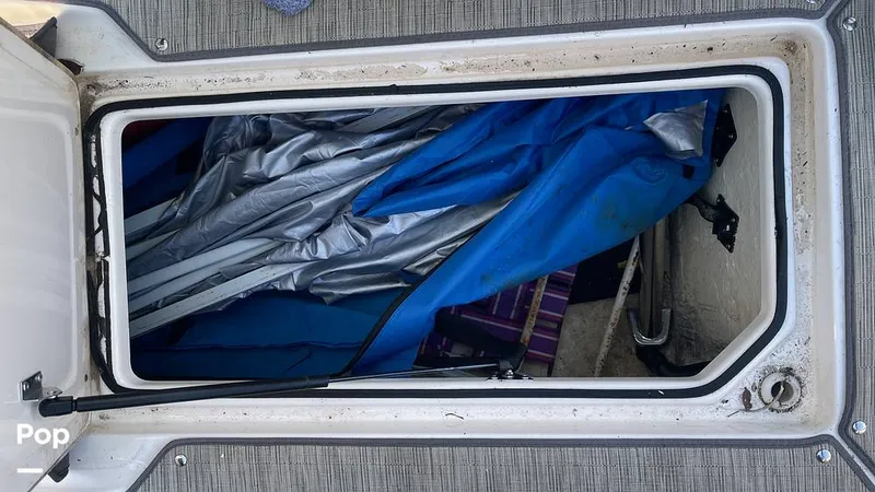 Slide: The Image of Regal 2300 2018 - 16154406