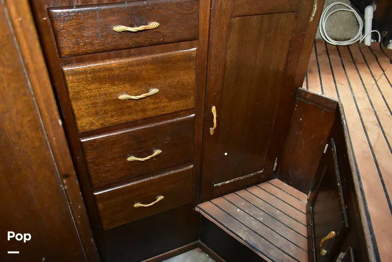 Slide: The Image of Egg Harbor 46 Sportfisherman 1974 - 16146448