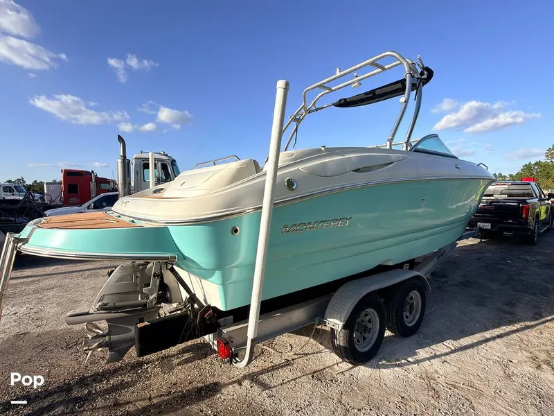 Slide: The Image of Monterey 248 LS Sport Boat 2007 - 16145760