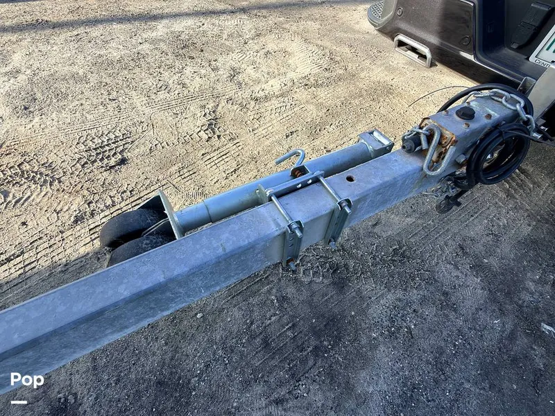 Slide: The Image of Monterey 248 LS Sport Boat 2007 - 16145772