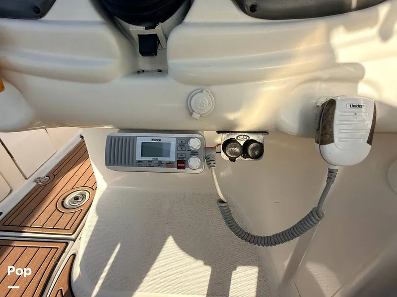 Slide: The Image of Monterey 248 LS Sport Boat 2007 - 16145841