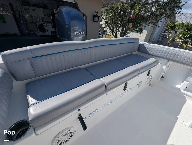 Slide: The Image of Sea Hunt Ultra 211 2015 - 16151891