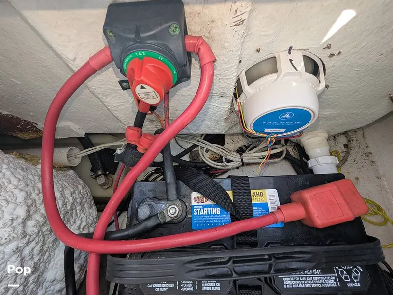 Slide: The Image of Sea Hunt Ultra 211 2015 - 16151894