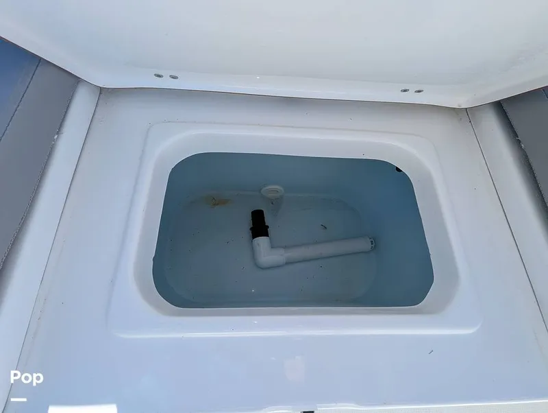 Slide: The Image of Sea Hunt Ultra 211 2015 - 16151898