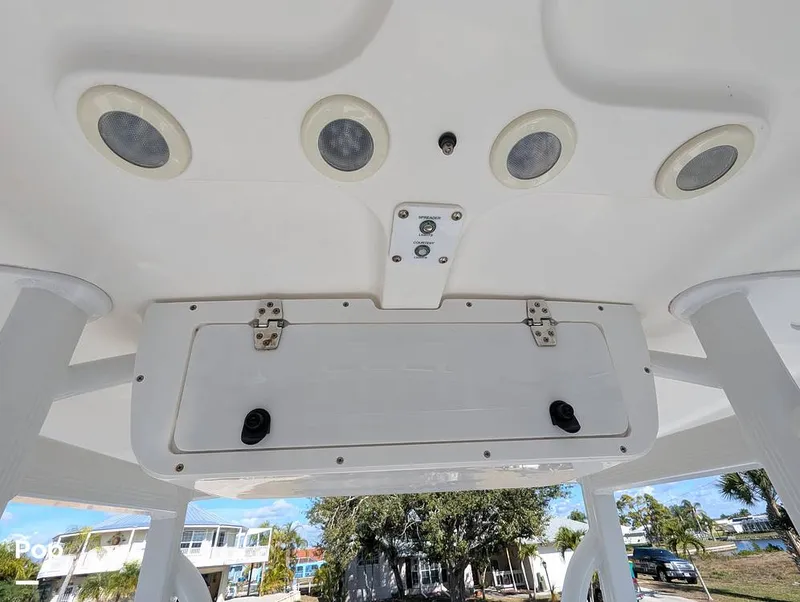 Slide: The Image of Sea Hunt Ultra 211 2015 - 16152078