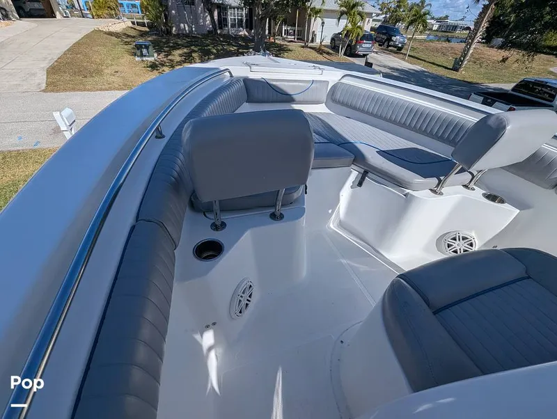 Slide: The Image of Sea Hunt Ultra 211 2015 - 16152081