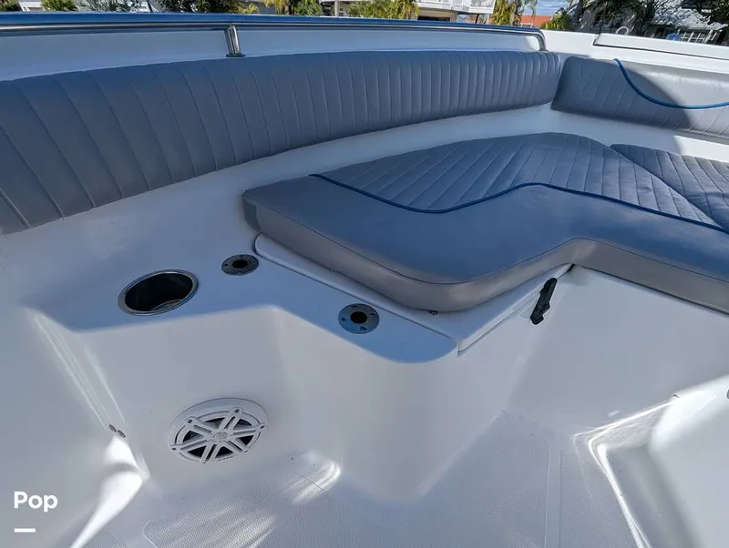 Slide: The Image of Sea Hunt Ultra 211 2015 - 16152090