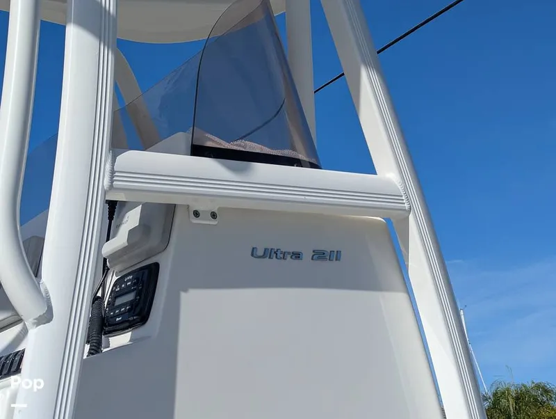 Slide: The Image of Sea Hunt Ultra 211 2015 - 16151871