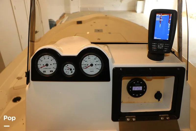 Slide: The Image of NauticStar 2200 Sport 2019 - 16157509