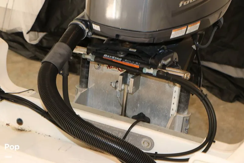 Slide: The Image of NauticStar 2200 Sport 2019 - 16157534