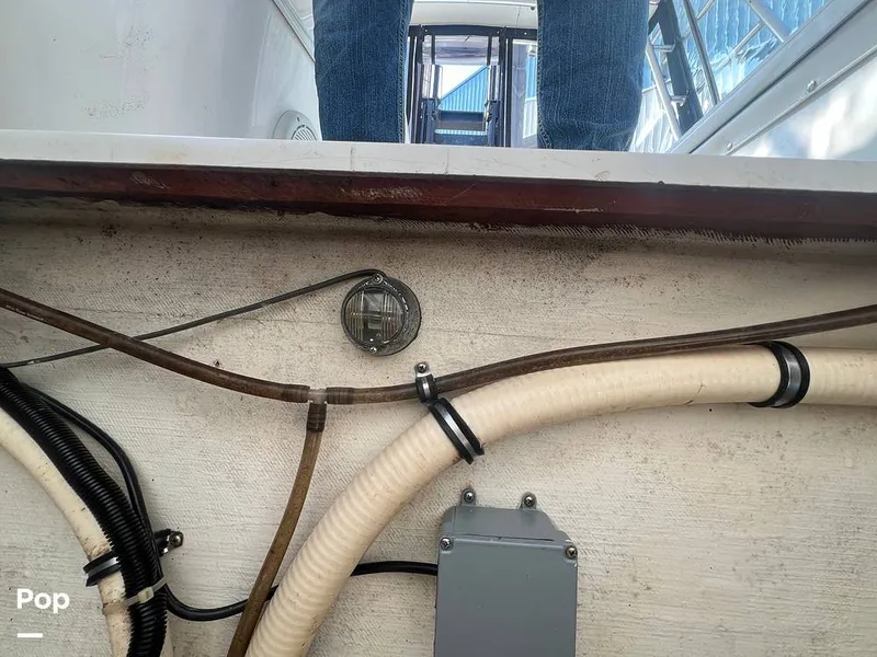 Slide: The Image of Contender 35 side console 1998 - 16202179