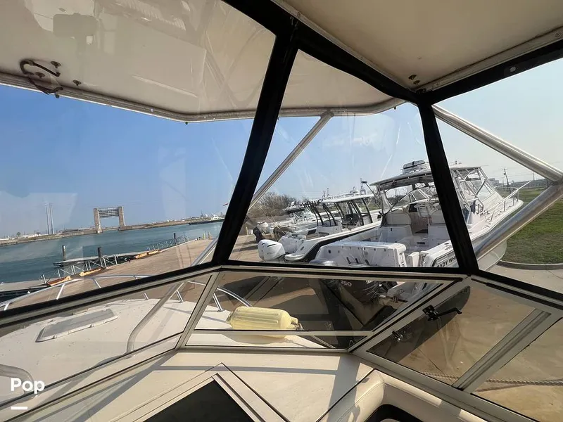 Slide: The Image of Makrolon  Marine 5 Polycarbonate Glass - 16202186