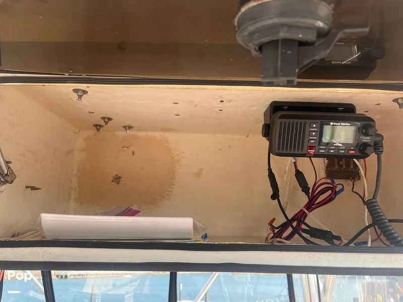 Slide: The Image of Contender 35 side console 1998 - 16202190