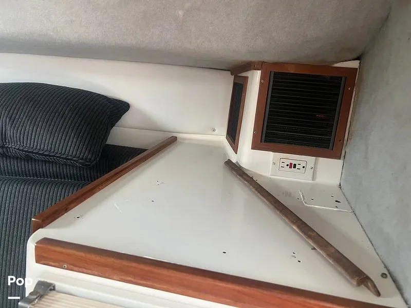 Slide: The Image of Contender 35 side console 1998 - 16202196