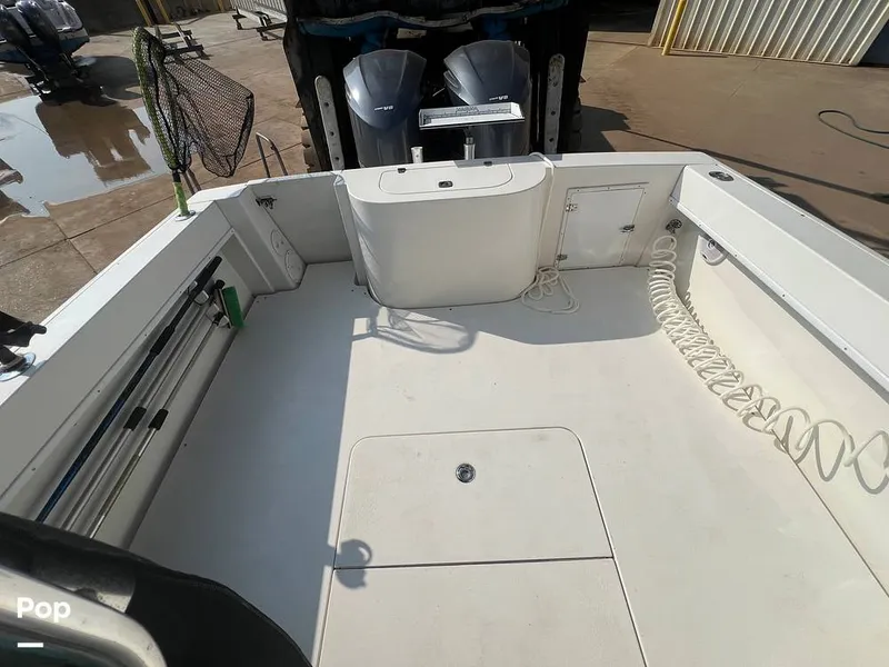 Slide: The Image of Expansive Aft Deck - 16202136