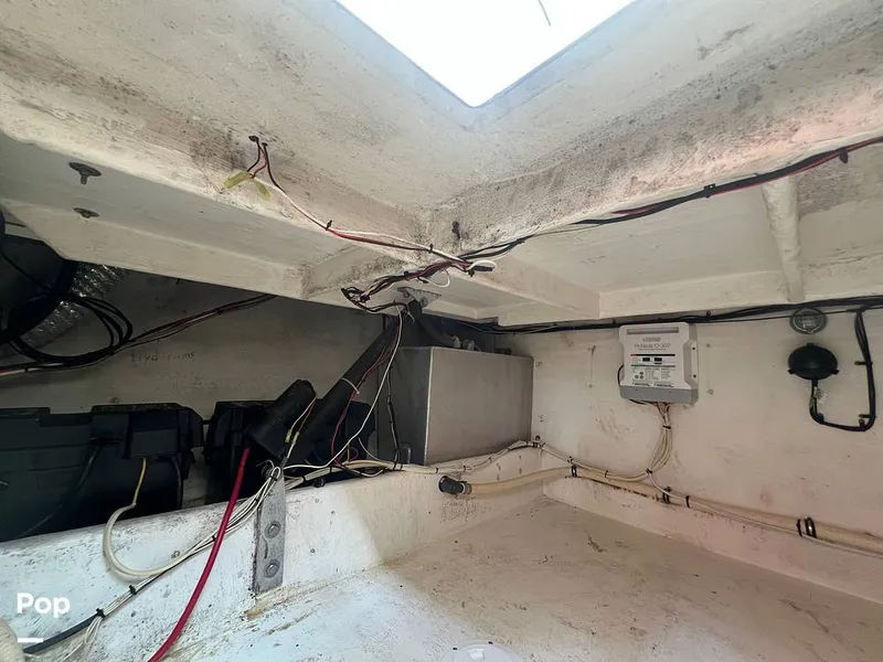 Slide: The Image of Contender 35 side console 1998 - 16202147