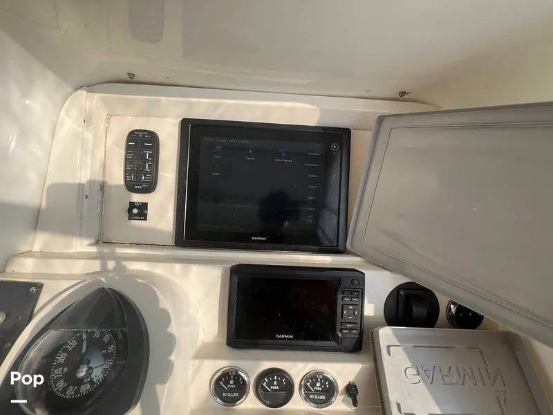 Slide: The Image of Contender 35 side console 1998 - 16202166