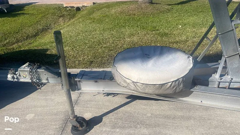 Slide: The Image of Spare Tire Kit - 16188644