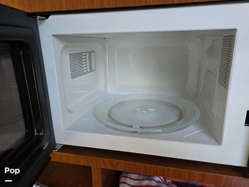 Slide: The Image of Regal 2565 2011 - 16209116