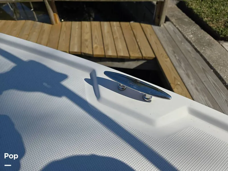 Slide: The Image of Regal 2565 2011 - 16209071