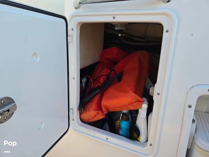 Slide: The Image of Regal 2565 2011 - 16209076