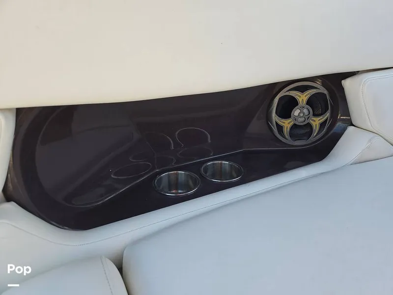 Slide: The Image of Regal 2565 2011 - 16209082