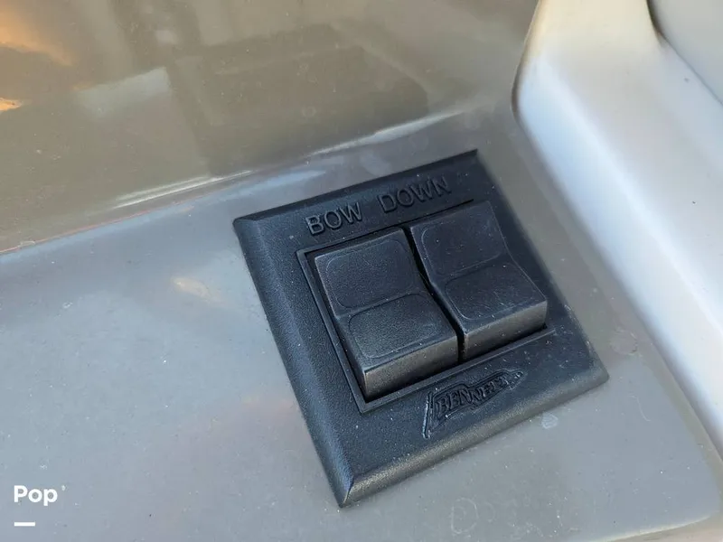 Slide: The Image of Regal 2565 2011 - 16209089