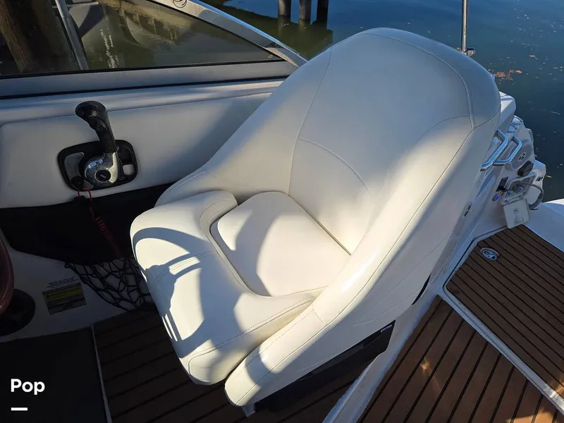 Slide: The Image of Regal 2565 2011 - 16209094