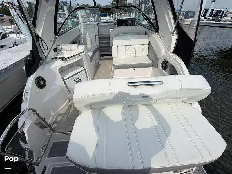 Slide: The Image of Regal 28 Express 2024 - 16709735