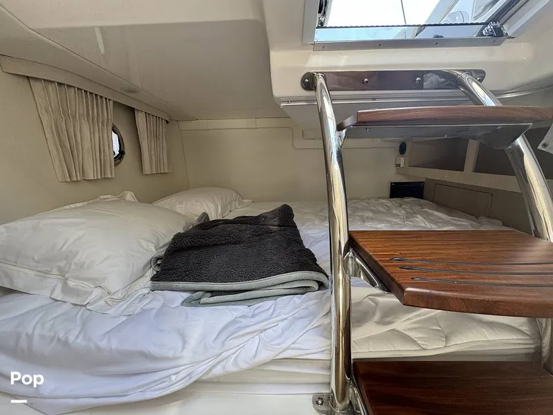 Slide: The Image of Regal 28 Express 2024 - 16297945