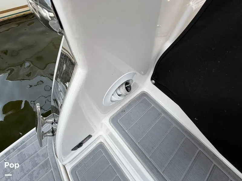 Slide: The Image of Regal 28 Express 2024 - 16709825