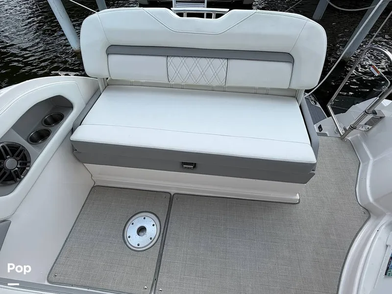 Slide: The Image of Regal 28 Express 2024 - 16709706