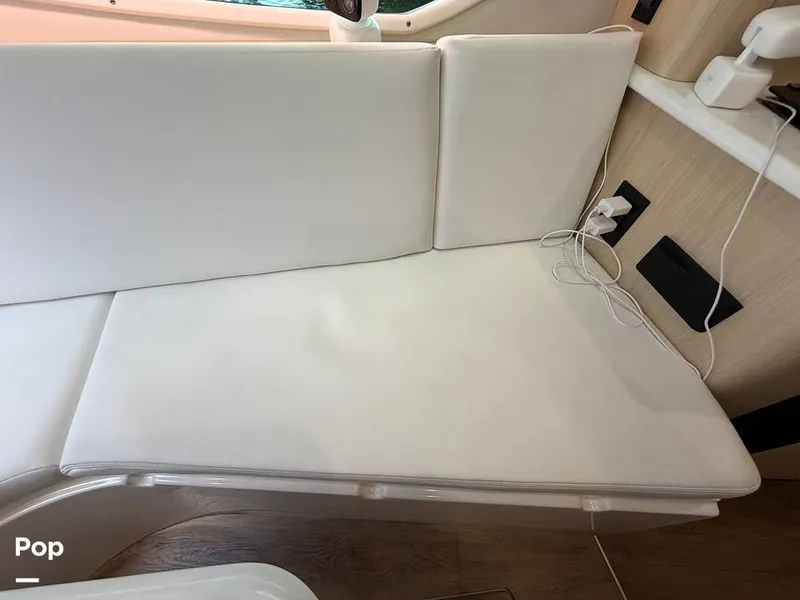 Slide: The Image of Regal 28 Express 2024 - 16709786