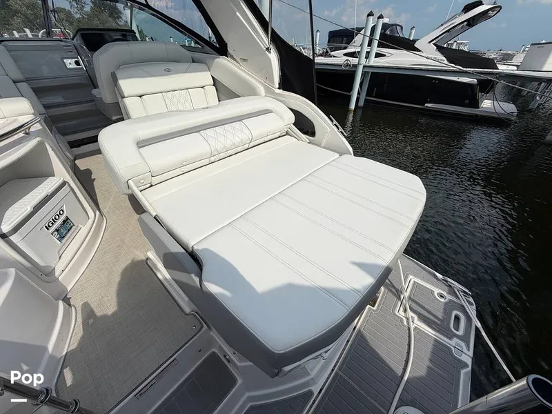 Slide: The Image of Regal 28 Express 2024 - 16709743