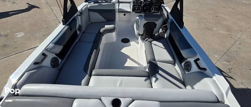 Slide: The Image of Axis A22 2022 - 16137457