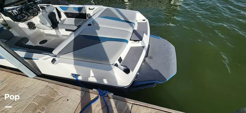 Slide: The Image of Axis A22 2022 - 16137575