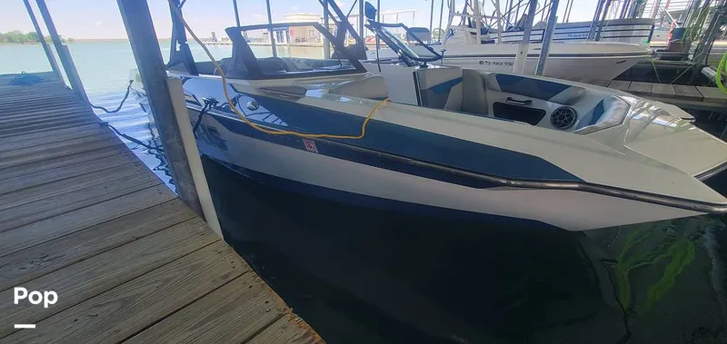 Slide: The Image of Axis A22 2022 - 16137594