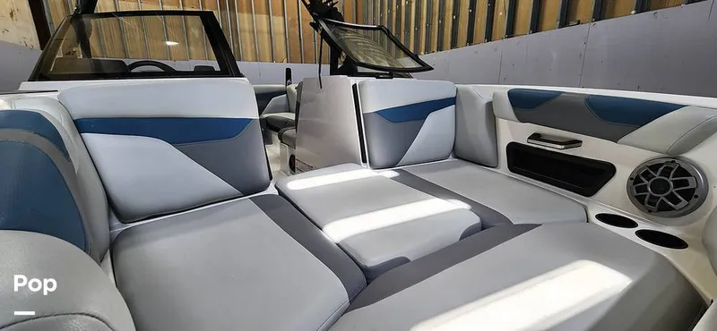 Slide: The Image of Axis A22 2022 - 16137623