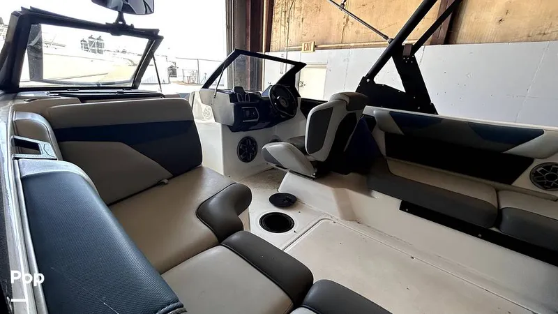 Slide: The Image of Axis A22 2022 - 16137624