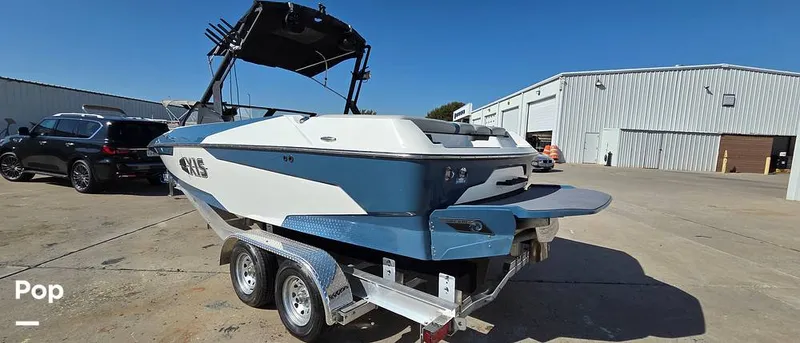 Slide: The Image of Surf Gate - 16137480