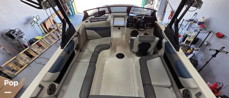 Slide: The Image of Axis A22 2022 - 16137501