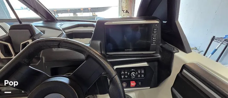 Slide: The Image of Garmin Touch Screen - 16137650